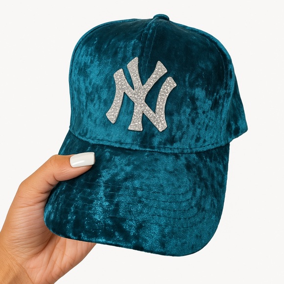 Blinged NY Yankee Hat - Picture 1 of 1